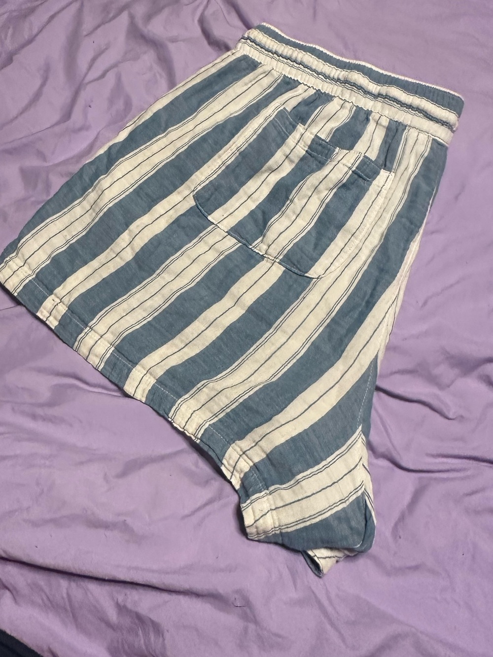 Old Navy striped shorts - Picture 4 of 4